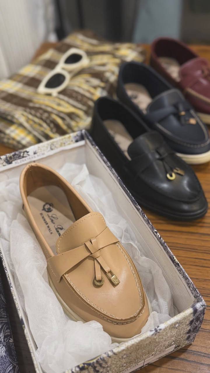 سعر اي كعب 10 آلاف التوصيل 5 جميع المحافظات


**إذا كنت صاحب هذا الإعلان وتريد حذفه لأي سبب، رجاءا أرسل رسالة إلى الدعم الفني**