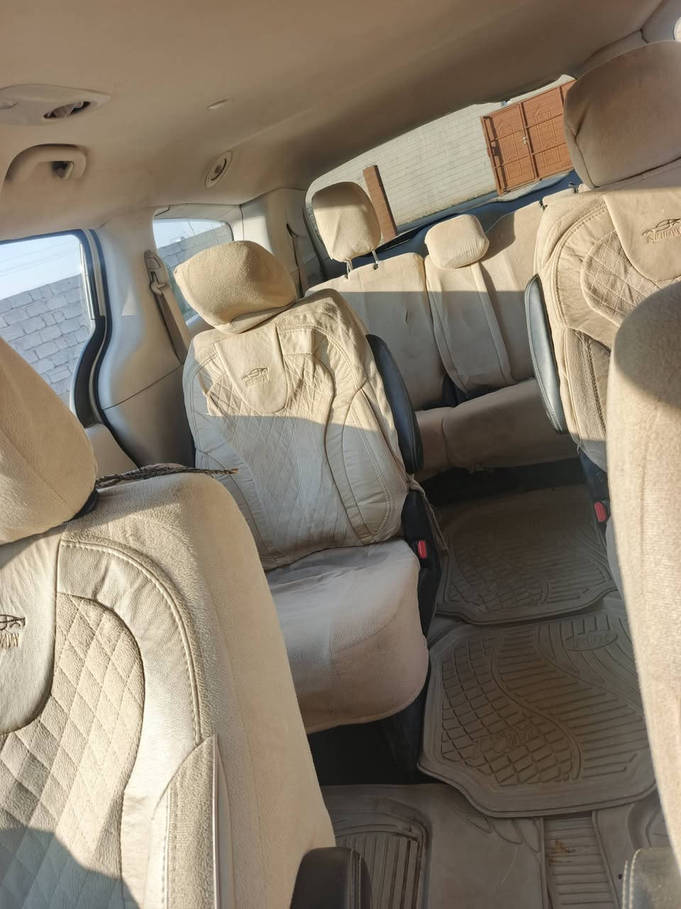 سياره7راكب
موديل 2022
مبدل 3 قطع 
مواصفات عاليه 
بصمه تشغيل عن بعد 
ابواب خلفيه كهرباء 
جنطه كهرباء خزانه كبيره
شاشه لمس 
كامره خلفيه 
محرك 6 
مري كهرباء 
السعر 235 
وبيه مجال  
اتصال ***********
