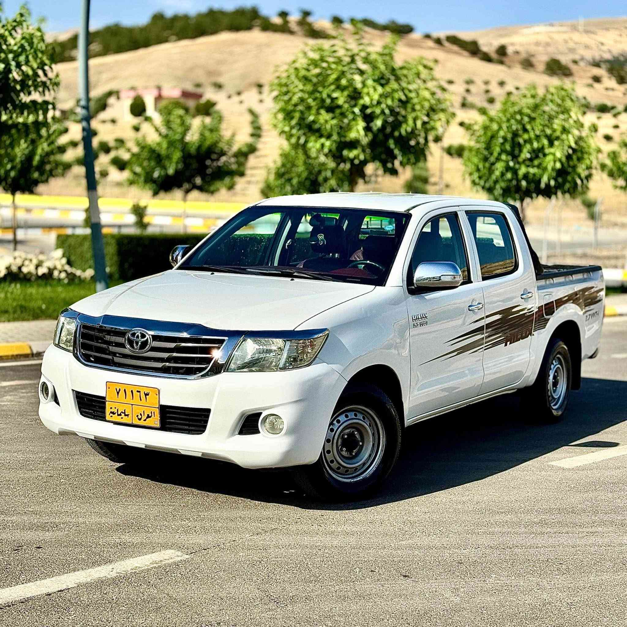 Toyota hilux 2012
تۆیۆتا هایلۆکس ٢٠١٢
سەیارەکە ٢٨٠٠٠٠ رۆشتوە زۆر پاک ماوەتەو 
یەک پەڵە بۆیاخو دوسێ پەڵە ساردی  هەیە 
سەیارەکە رێکو پێکوجایزە ماڵی دۆستە
سەنەوی تا   مانگی ٤ ی ٢٠٢٧ تازەیە  
گێر ئەکسل کارەبایات بە شەرت
نرخ ١٦٥ گەڵاو مامەڵەیەکی کەم
بۆ مامەڵە تەنها پەیوەندی بکە  
ژمارە تەلەفون *********** السليمانية, العراق
