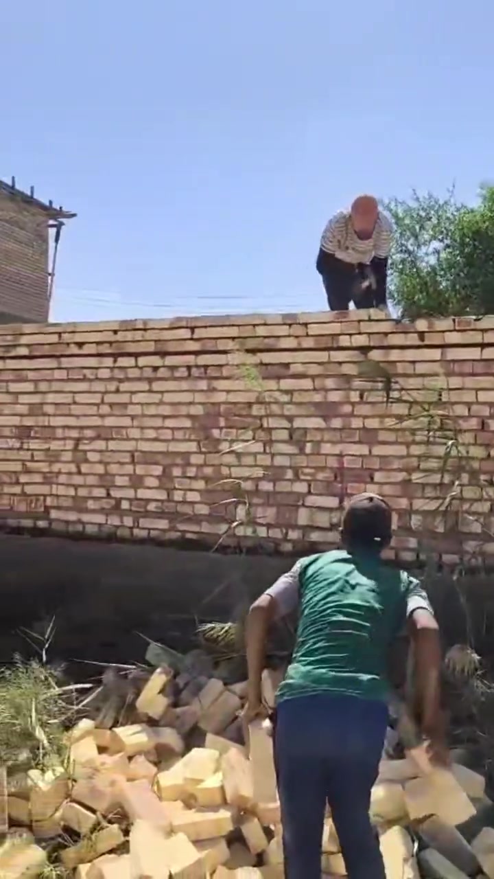 خلفات بناء شغل مضبوط متفرغ حاليا ***********
