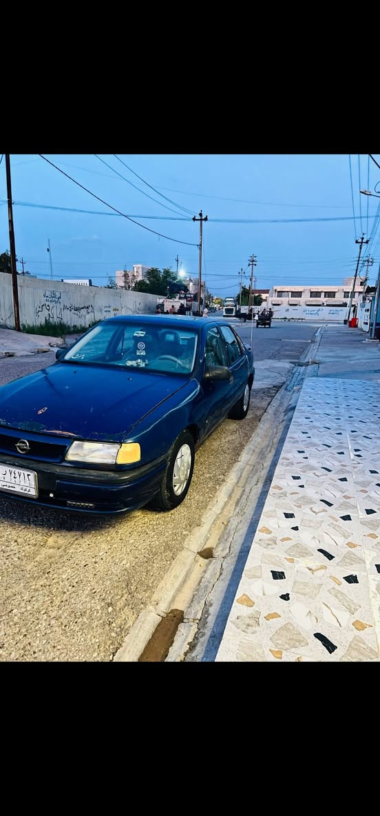 السلام عليكم سياره اوبل فيكترا موديل93  محرك 20 تخم تاير داخل جديد كهربائيات شغاله رقم كركوك مكانها كركوك
*********** سعر ٣٥
