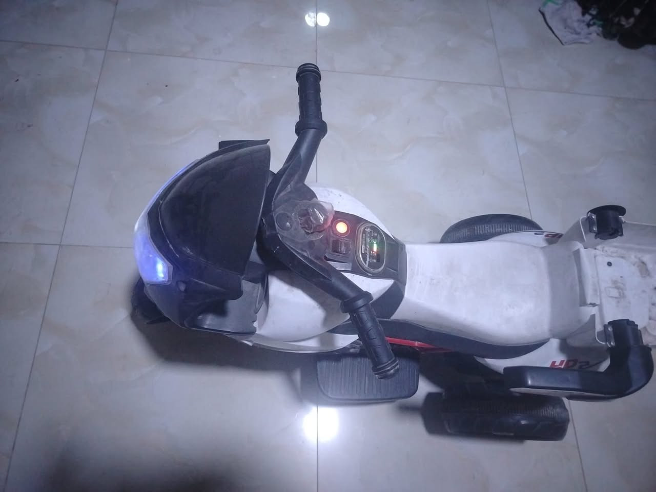 ديوان احمر ٣٠ مستعجلين ع بيع ١٠ مقاعد


**إذا كنت صاحب هذا الإعلان وتريد حذفه لأي سبب، رجاءا أرسل رسالة إلى الدعم الفني**