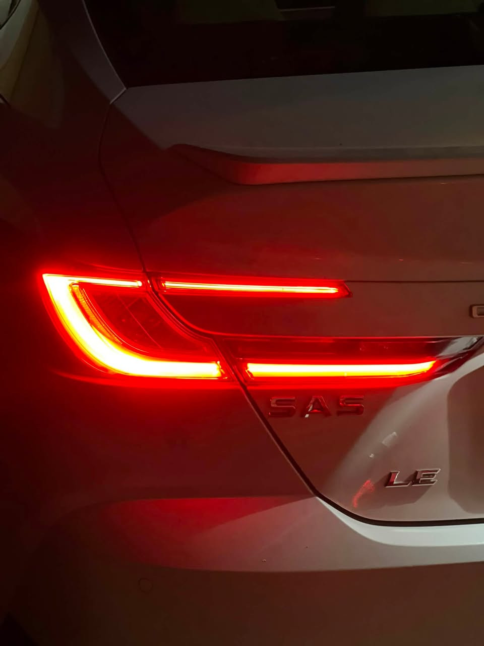 فول LE  بنزين فقط
وكالت SAS 
ماشيه 6الاف
***********
