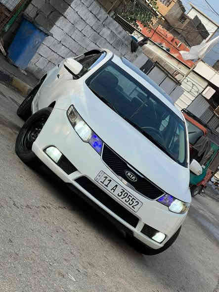 السلام عليكم سيراتو 2010 رقم بغداد دولي بأسمي
مكفولة من الضربة ولصبغ ولتبديل
محرك 1600 دوش مكفول.
كير اوتوماتيك
فتحة
بصمة
تحكم ستيرن جهتين
بلوتوث
اوكس
شاشة كامرة حساسات خلفية
سيارة جاهزة ع اخر حباية الف متذب عليهة
***********
 السعر 109 وبي مجال مكاني بغداد
