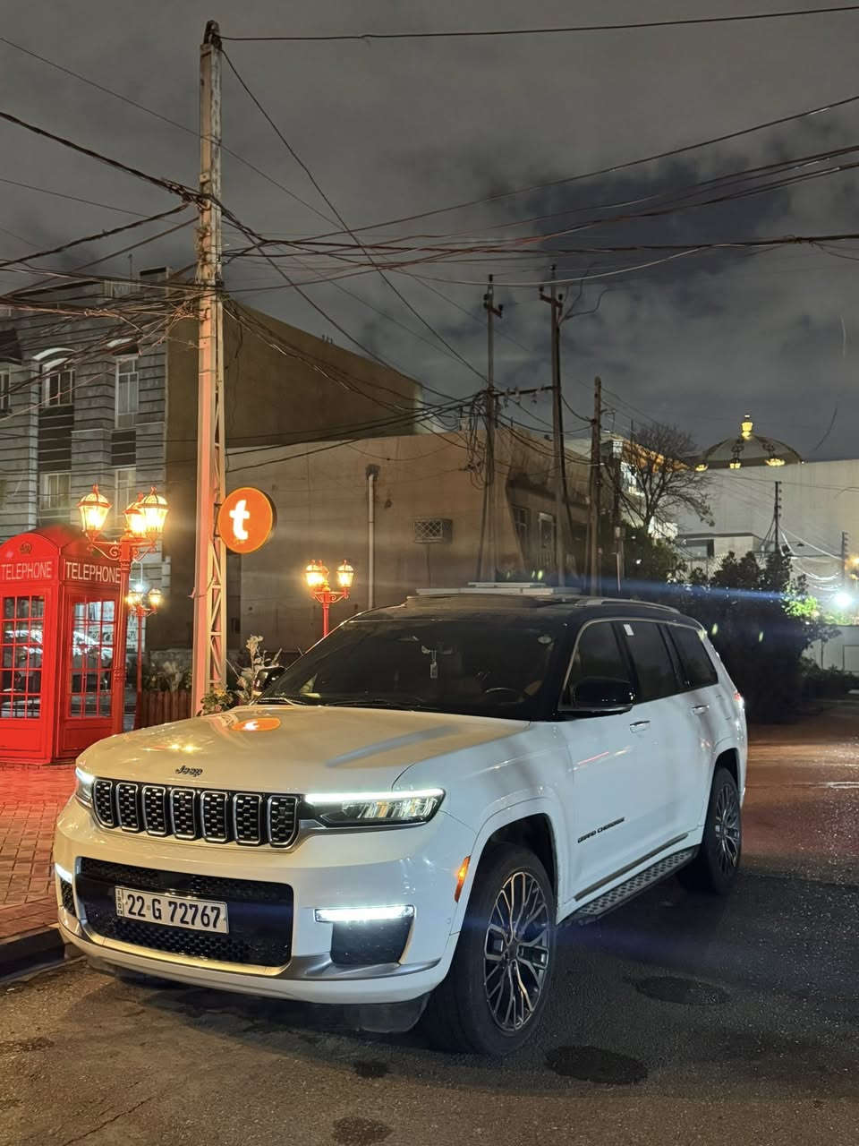 السلام عليكم 
جيب سومت خليجي وكالة هارلم 
موديل 2022
V8 5.7 
ماشيه 48 الف كيلو 
مواصفاتها 
٣ شاشات 
كشنات مساج تدفئة وتبريد 
سستم صوت ماكنتوش 
كامرات 360 وكامرة بلمرايه 
جكات 
رادارات 
قياده ذاتيه 
السياره اعلى فئة بلJeep
السعر 45,000$ وبيها مجال 
الرقم للاتصال ***********
