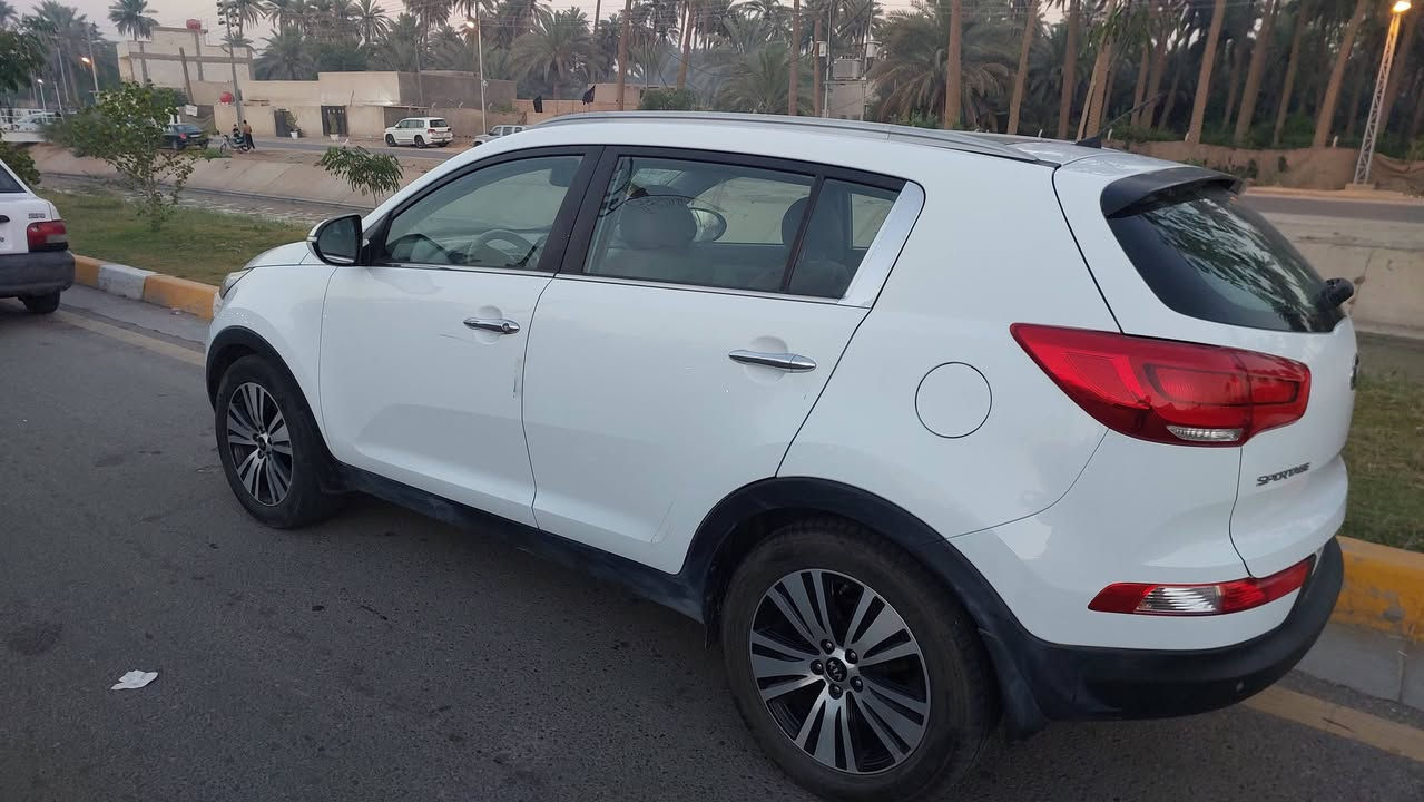 السلام عليكم 
 سبورتج ٢٠١٥ 
خليجي مكفولة
 بيها طخات بسيطة 
الي يحب يستفسر أكثر يتفضل خاص واهلا وسهلا  
سعرها ١٤٠


**إذا كنت صاحب هذا الإعلان وتريد حذفه لأي سبب، رجاءا أرسل رسالة إلى الدعم الفني**