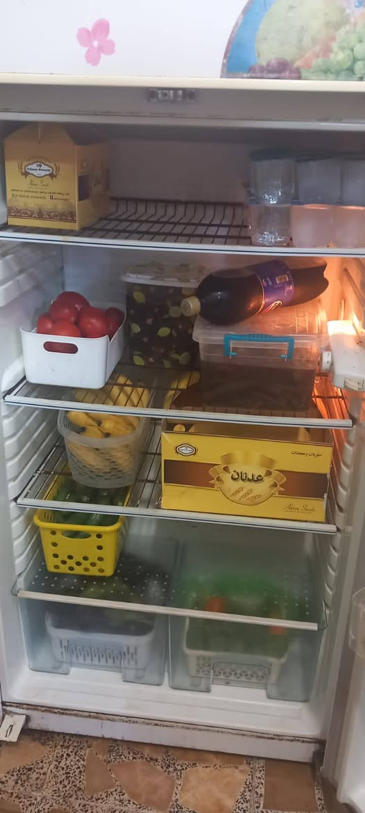 ثلاجه ١٥٠
المجمده ١٢٥ 
ثلاجه زغيره ٤٠ يرادلها غازدوشك ٥٠
ساعات الوحده ب ٥ ومكينه بيضه 250
مكينه زغيره ٤٠
مبرده ٤٠٠
جهاز جري ٦٥ عنوان بغداد كريعات


**إذا كنت صاحب هذا الإعلان وتريد حذفه لأي سبب، رجاءا أرسل رسالة إلى الدعم الفني**