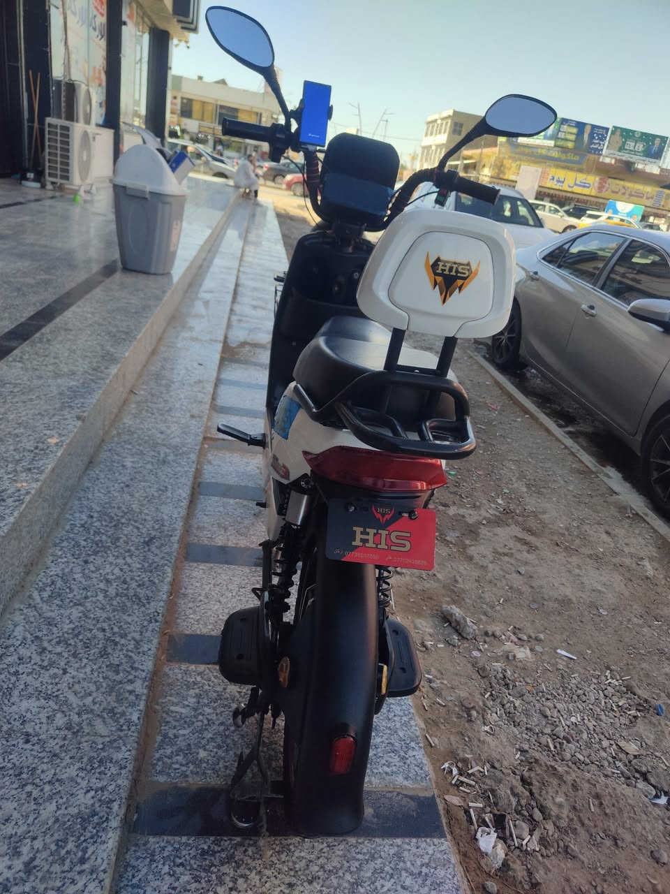 السلام عليكم
دراجة كهربائية امزودة باتري وفتح سرعة الدراجه عاليه عن الكاع 30سانتيم اعتبر روحك صاعد تاهو اشكد معاليه  حجم التايرات اكبار واعراض الدراجة تتحمل  لحد وزن 200كيلو دراجة مميزة تختلف عن باقي الدراجات العادية ملفها 1500واط حقيقي نحاس 20امبير
بطاريات 20امبير 60فولت خمسة باتري دبل اتمشيك مسافة 40كيلو عقل 20امبير مفتوح سرعة اليريدها *********** يدخل خاص دراجة جديدة اني امداريها تاخذها وكاله
