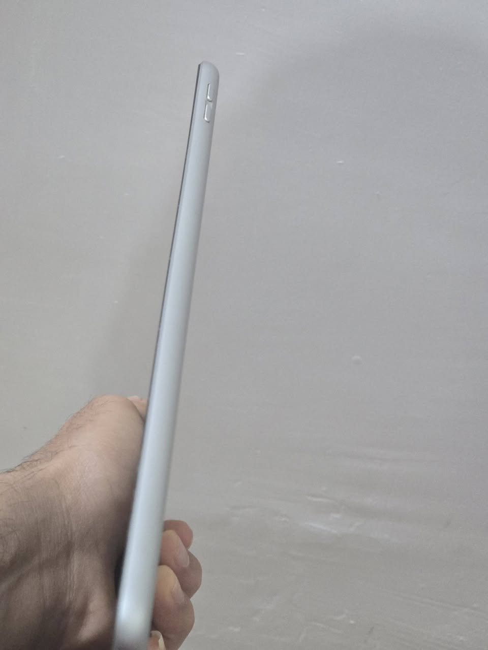 سلام عليكم ايباد 9شرق اوسط
الذاكره :256
هااذ رقم:***********
