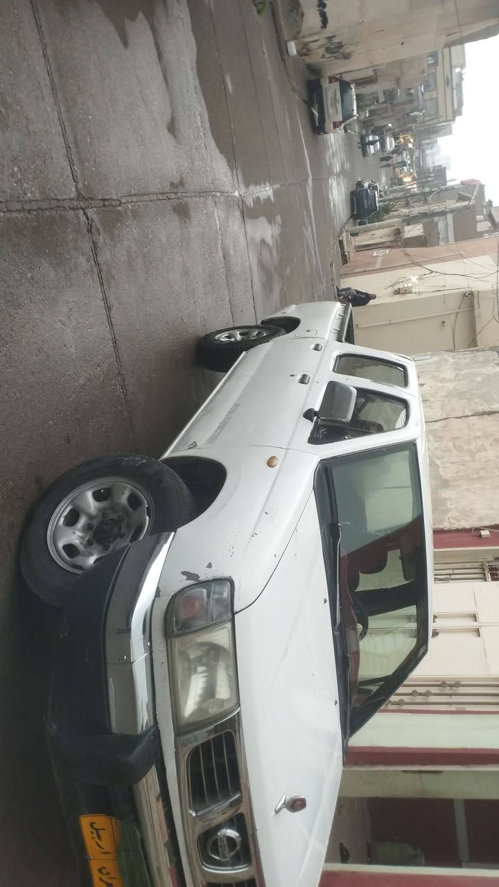 لەسەرئزنی ئەدمین نیسان پیکاب دەبڵ قەمەرە رەقەم هەلێرگێروومەکینەوئەکسل بەشەرت یەک پارچەی بۆیاغی هەیە ژمارەی خاوەن سەیارە  ***********
