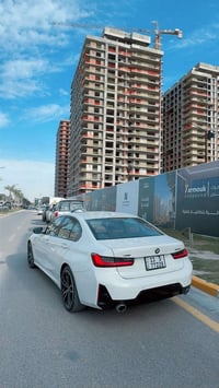 BMW 330e plug in hybrid M package 2023  موديل 2023 الشكل الجديد رقم بغ...