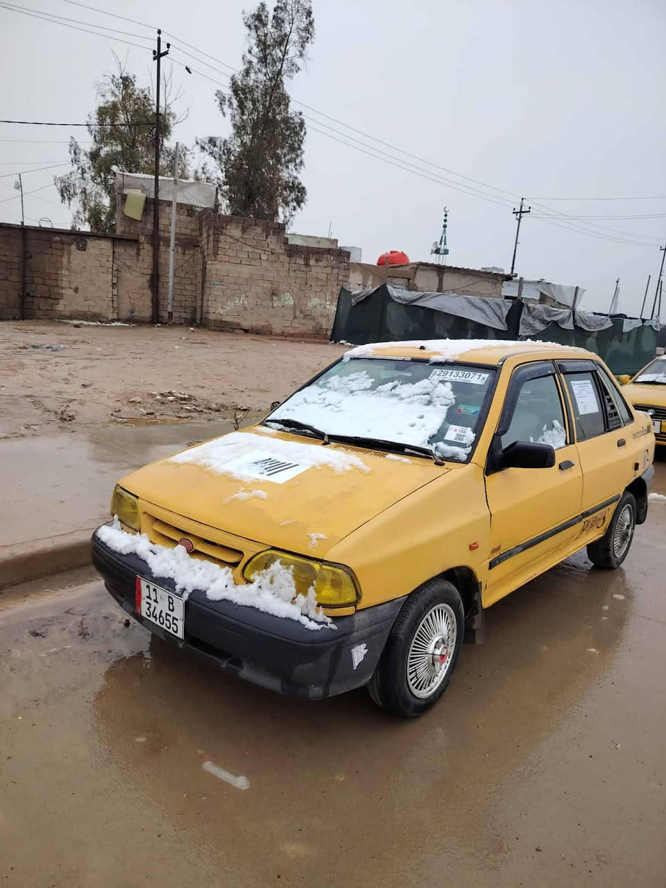 سلام عليكم للبيع سايبا 2011 سنويه 29 كير محرك خير من الله شواصي سليمه رقم بغداد انكليزي كربون مامسجل سياره جديده فقط يعوزها فيتبم مرات يخربط سعره 20 وبيها شوي مجال ***********
