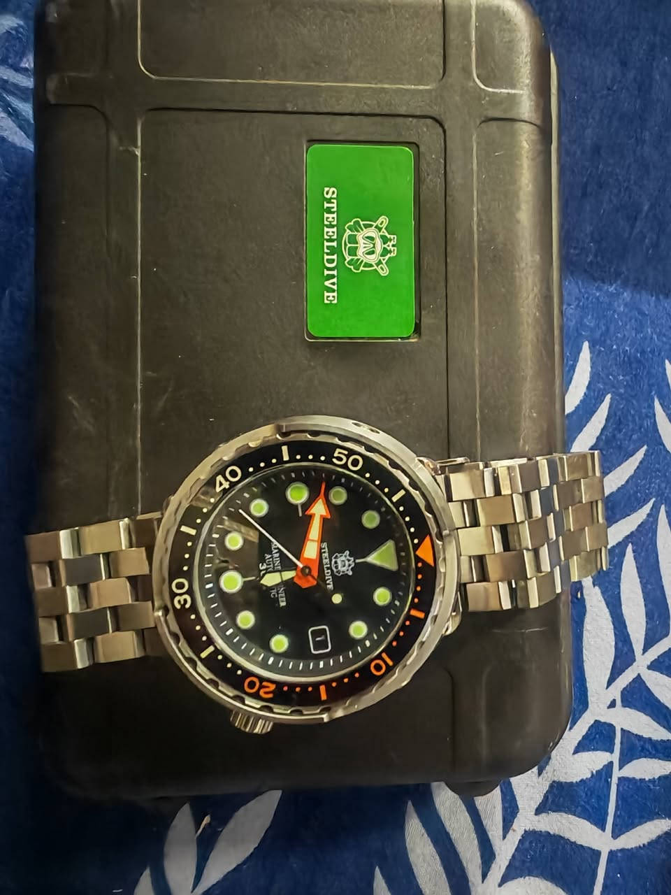 السلام عليكم ساعه ماركه هذا اسمها وموديلها اوتوماتيك كامل مرفقات
STEELDIVE SD1975C
مزاد اعلى سعر ابيع


**إذا كنت صاحب هذا الإعلان وتريد حذفه لأي سبب، رجاءا أرسل رسالة إلى الدعم الفني**