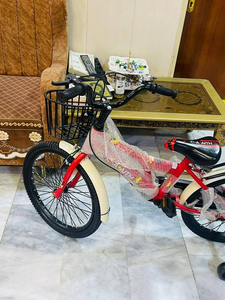 السلام عليكم باسكل غير مستخدم لان هدية 
الحجم 20 والسعر 80 الف وبي مجال 
المكان بابل -الهاشمية 
للتواصل ***********
