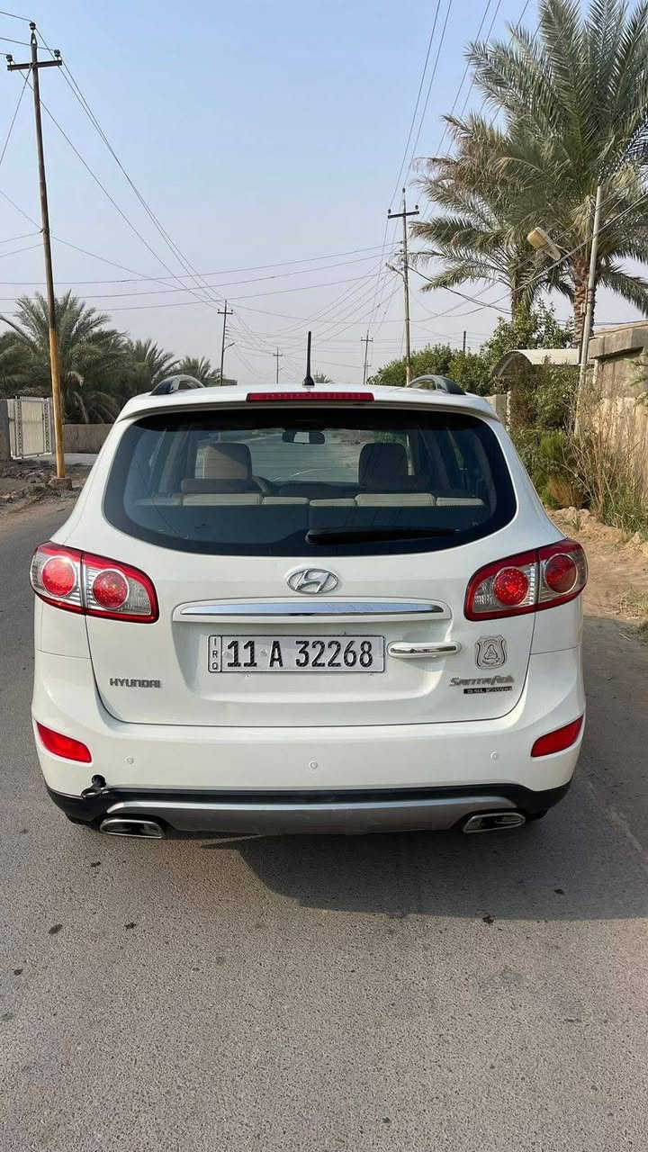 السلام عليكم
سنتافيا 2012 مكفوله كفاله عامه حتى من البارد والصبغ

مكينه 6V
3 قطع تبريد
كامره حساسات خلفيه

السياره ع وضع الشركه رقم بغداد الدولي
للاستفسار الاتصال عالرقم
***********
