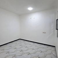 حي الحكيم شارع زرزور • مشتمل ١٠٠م • بناء حديث