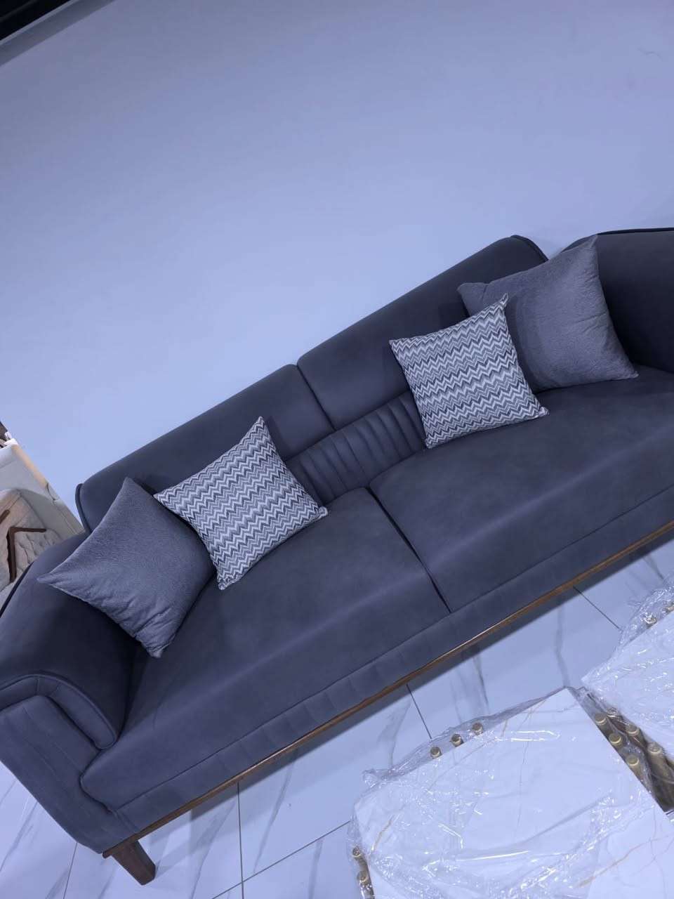 🎉 جدّدي طقم العيد من عنا ✨
وخلي بيتك يحكي ذوقك الراقي 😍
📍 أطقم كنب فخمة بجودة عالية وتصاميم عصرية 🔥
🛋️ ألوان جذابة تناسب كل الأذواق 💐
💰 أسعار مميزة وعروض خاصة بمناسبة العيد 🎁
📦 التوصيل متوفر لجميع المناطق 🚚
احجزي طقمك قبل نفاد الكمية 😍
📞 تواصلي معنا الآن وشوفي التشكيلة 💬
#كنب #ديكور_البيت #عروض_العيد #كنب_فخم #تجديد_البيت #أثاث_منزلي #ديكور #ستايل


**إذا كنت صاحب هذا الإعلان وتريد حذفه لأي سبب، رجاءا أرسل رسالة إلى الدعم الفني**