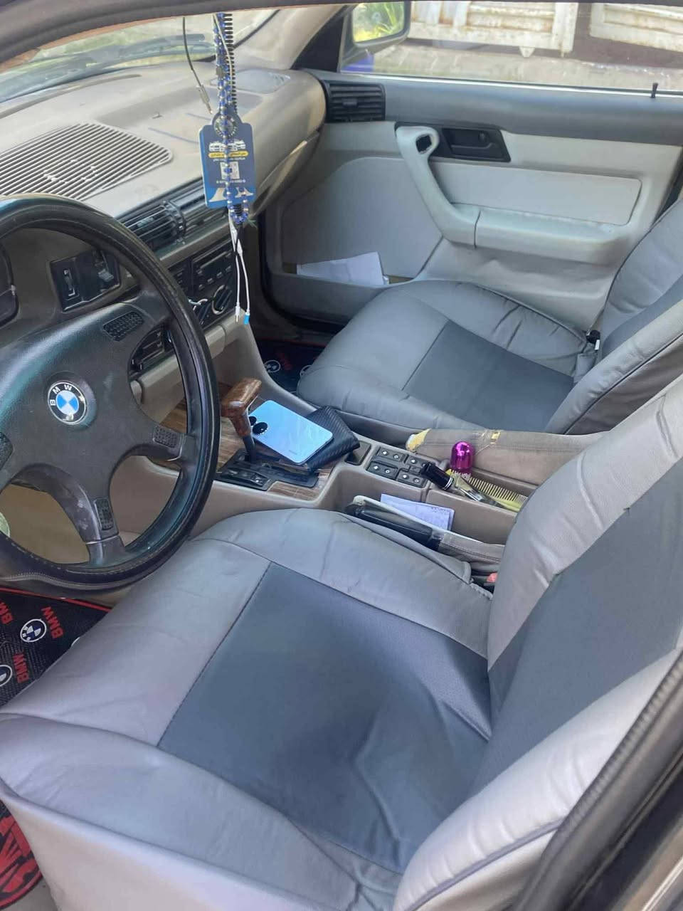 السلام عليكم بيئم 525 مسكر للبيع سياره جاهزه كير مكينه حداديه رقم بغداد الاستفسار ***********
