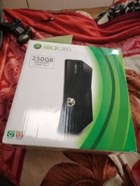 اكس بوكس ٣٦٠ • ٢٥٠ جيجا • ١٤١ لعبة