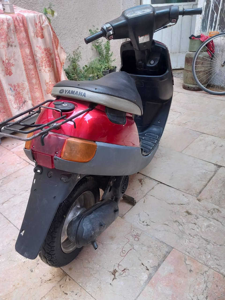 دراجه بطه نضيف ٢٠٠ الف وبيه مجال
مكان نجف حي ابو طالب
للاستفسار واتس ***********.     ***********
