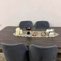 ميز سفرة • ٦ كراسي • كلش نضيف