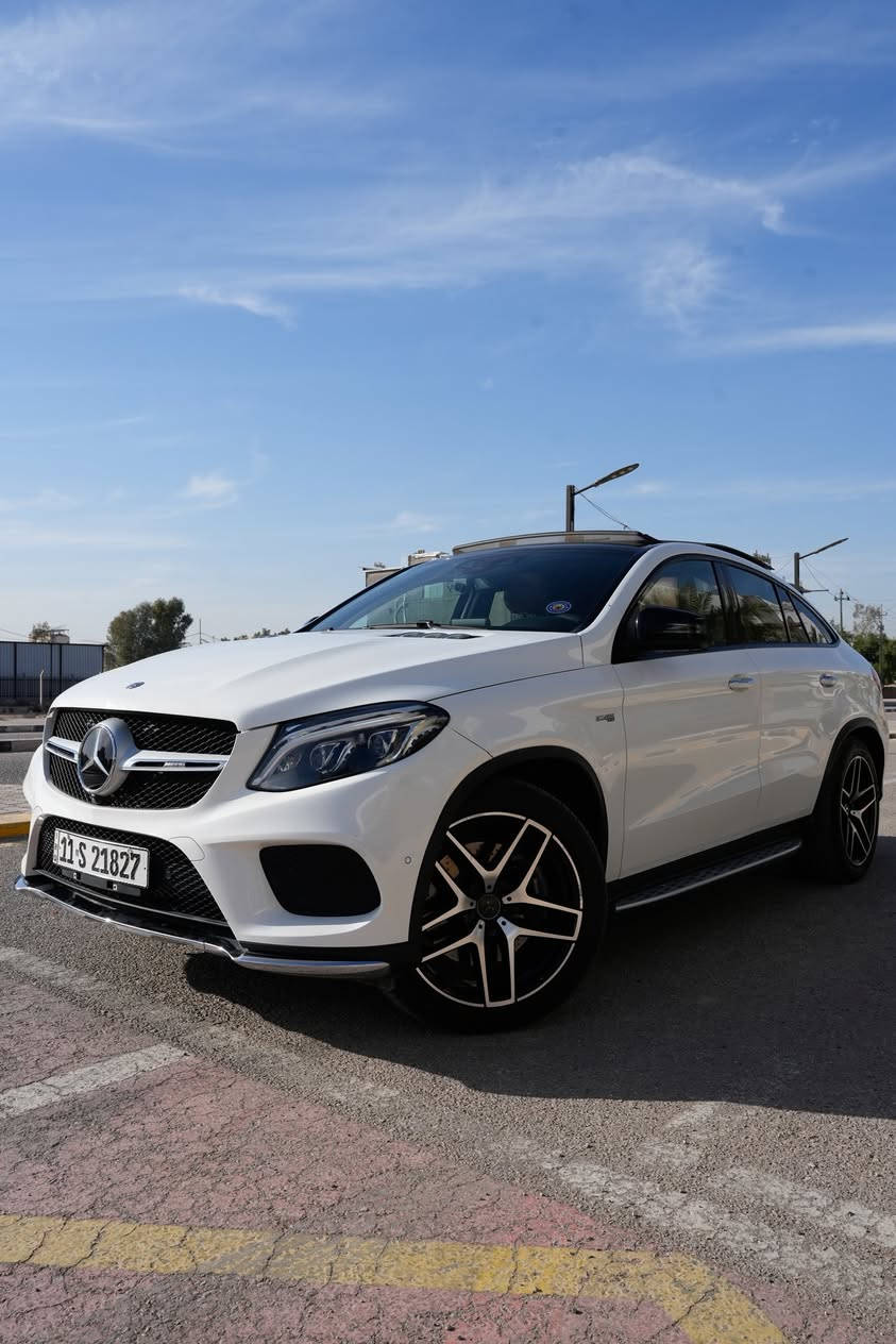مرسيدس GLE 43 AMG موديل 2019 للبيع فول اوبشن معروفة مواصفاتها للتواصل ***********
