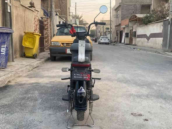 السلام عليكم
دراجه شحن حجم 14 موديل 2024 بطاريه جديده ولي صالها شهر اربع بطاريات اصغار السعر 250 المكان الدورة شارع 60 رقم الهاتف ***********
