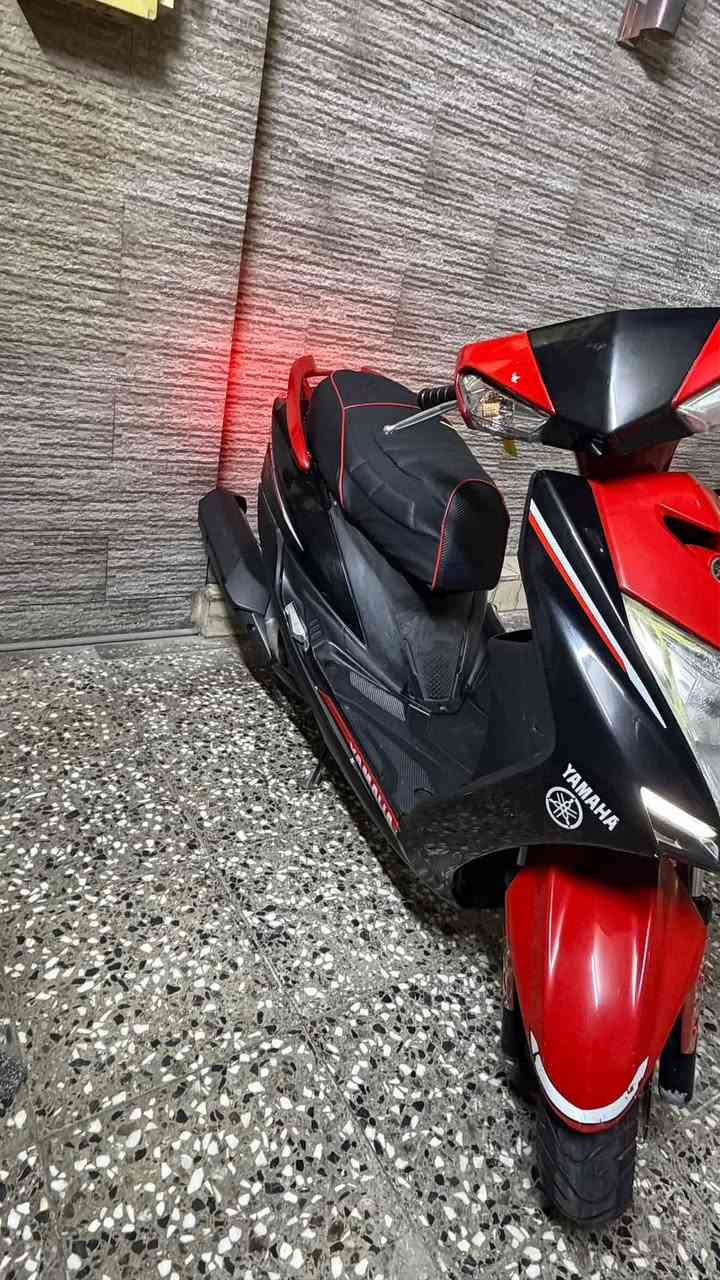 السلام عليكم دراجه سكنز شمعه ش
كوري دراجه مكفوله من الزلغ وعل فحص وترايك وين متريد دراجه بيها كشن رياضي بيها جنطه بيها عدله زنون اصلي عنواني بغداد جديده شارع المسبح تجيني شراي ماقصر وياك ***********@إشارة
