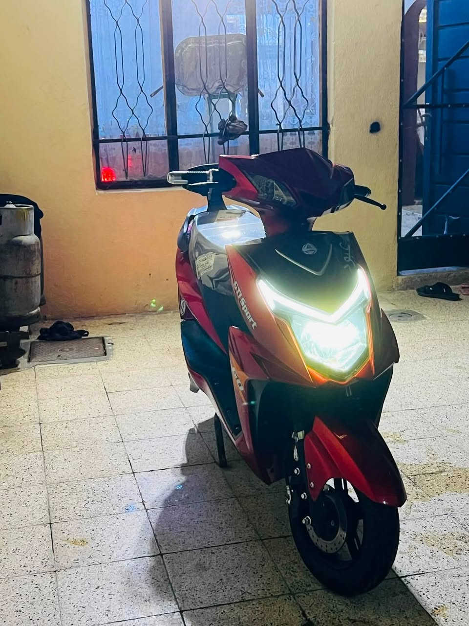 ماطور شحن للبيع او مراوس ويا ماطور ريان
لايت عالي ناصي ✅
دبل سيوج دبل بصمه ✅
6بطاريت✅
تايرات جدد✅
اشاير يمين ويسار✅
3سرع ✅
نضام R✅
سرعه حقيقه من 65الى 70 بل كيج حقيقي✅
شاحنه اصليه ✅
للبيع او مراوس ويا رايان
السعر ب 850 وبي مجال بسيط 
مكاني موصل 
رقمي ***********بي واتساب ومتواجد خاص ب اي وقت
