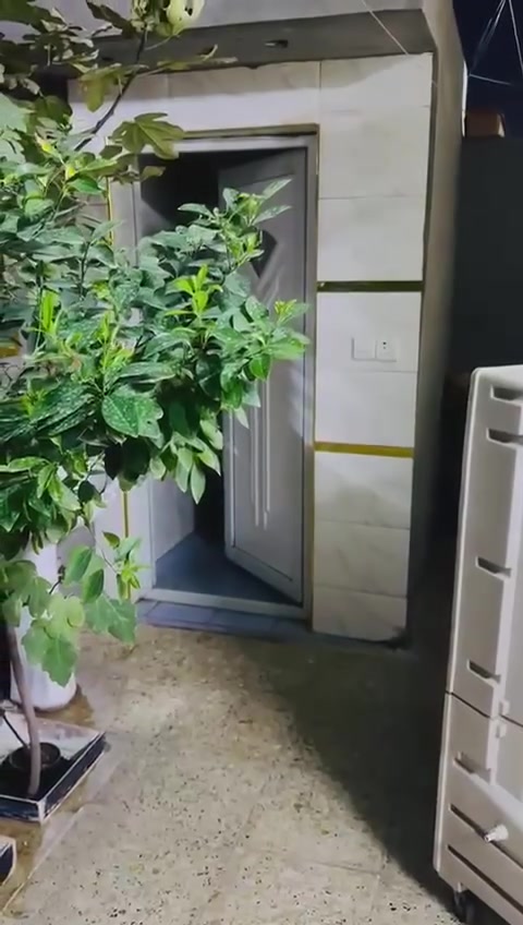 يا الله السلام عليكم عندنا دار للبيع مساحته 140 متر العنوان حي دجله خلف معرض بغداد قرب ابو مرتضى الدلال السعر 80 وبي مجال واي استفسار خاص او واتساب قرب ابو مرتضى دلال لدينا قطع اراضي وبيوت وبخدمتكم ***********
