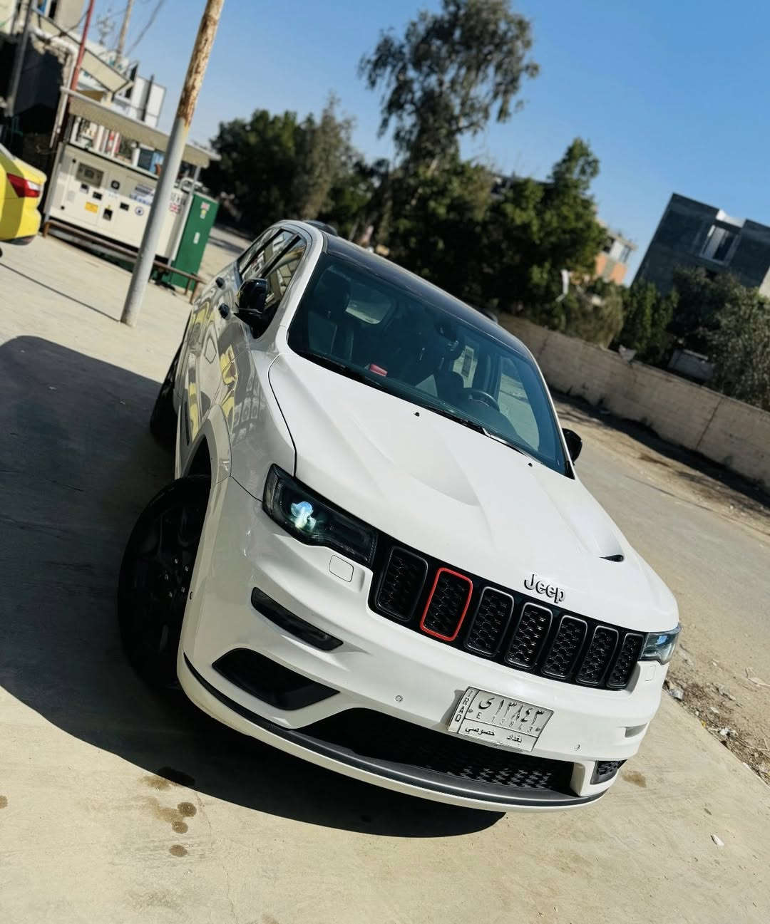 السلام عليكم
 جيب S  2019 خليجي مكفولة ماعده شبر بارد بل باب خلف السايق ماشية 75 الف 
سياره فول مواصفات ونضيفة رقم بغداد 
السعر 29300$ 
***********
