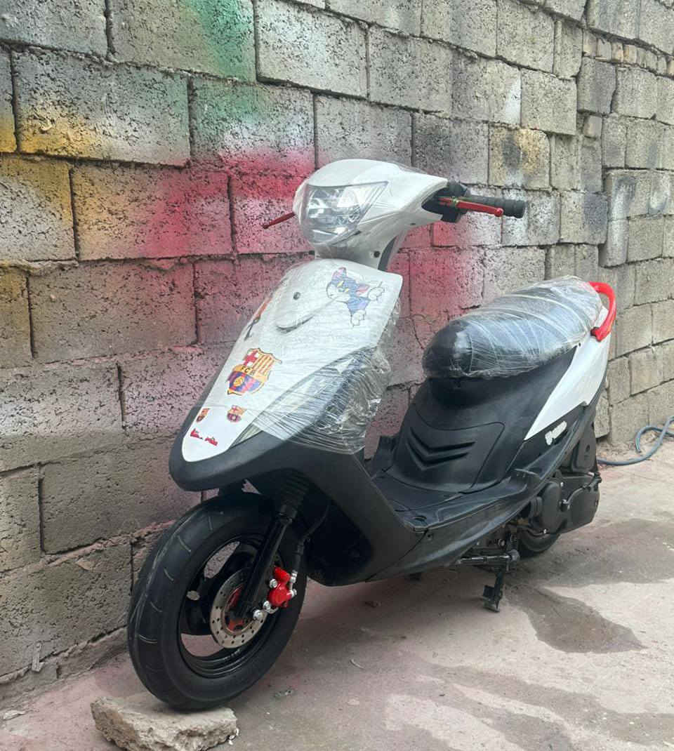 عندي درجة ماكس عدله فول بيه دمام و صالصه رياضه 450بيه مجال هاذه رقمي ***********
