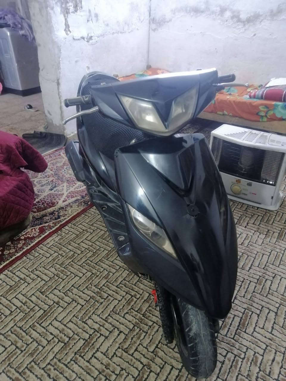 سلام عليكم درجة ماكس ثعلب درجة كاملة حيل نضيفه ختم واحد حتى الشوته مختمه كفرات اصليه مصبوغه محرك ممفتوح محرك جديد كهربايات كله درجة ملحه السعر 550 وبيه مجال السكن بغداد حي الجهاد ***********
