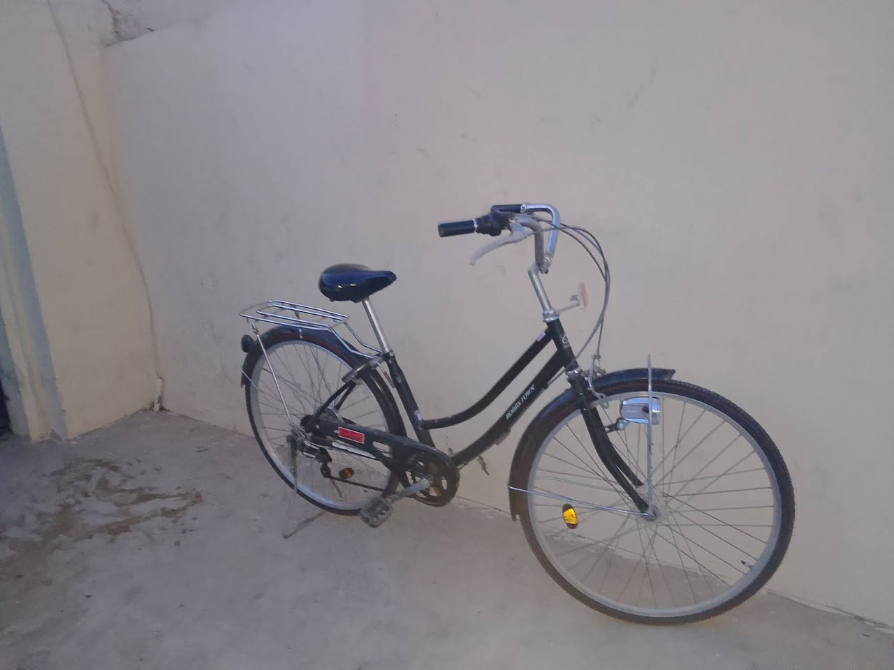 السلام عليكم بايسكل للبيع حجم 26تبديلات كير وحساس شغال ويالتو عدلات تواير جدد  بايسكل نضيف جديد السعر 125وبي مجال مكاني شرقاط القصبة وهذا رقمي ***********اتصل
