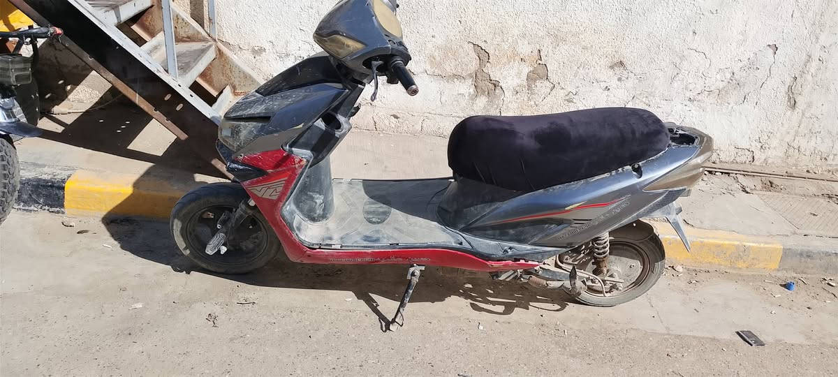 للبيع ماتركس شحن 650وبيه مجال بسيط بس كفر تعبان كما موضح بالصوره


**إذا كنت صاحب هذا الإعلان وتريد حذفه لأي سبب، رجاءا أرسل رسالة إلى الدعم الفني**