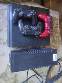 بلي4 شغال مابي شي ويا ٣ جوستكات ويوبس اي وقرص GTA وحساب بلس تكدر تنزل ...