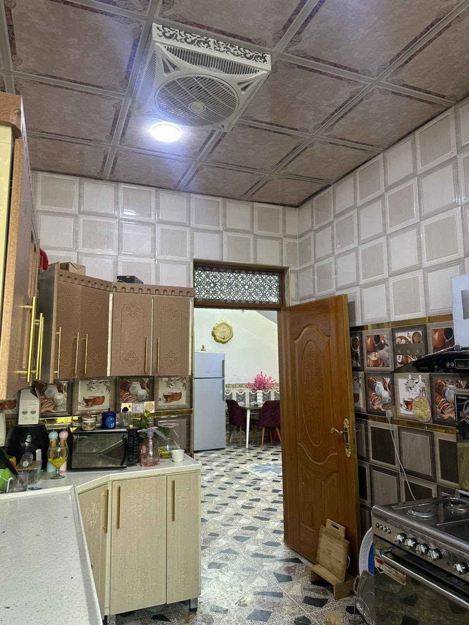 مشتمل للبيع في حي الجبرية الأولى مساحة ١٢٥متر شارع ٦متر 
٣غرف نوم بناء حديث 
بناء درجة أولى 
قريبة على الضباط 
اوراق اصولية 
السعر ٨٤مليون
للإستفسار ***********
