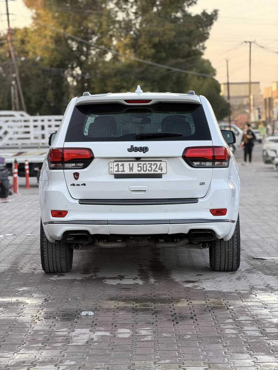 السلام عليكم 

للبيع جيب S موديل 2019 وكاله ليث العبيدي 
السيارت جديده بدون اي نقص ماشيه 79 كم 
معروفه مواصفات S السياره فول 
السعر 320
العنوان بغداد العامريه 
للاستفسار *********** موجود واتساب
