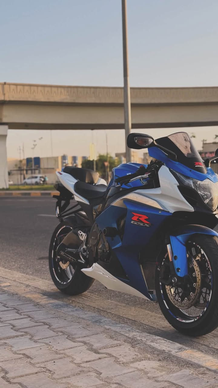جكسر 1000 الف وارد يابان🇯🇵 كفاله عامه گير مكينه ضفيره كفرات كلهن بشرط عليها برمجه بگ فاير وطلقات كلش قويه دراجه جديده كلش عليها تزويد سلايدرات حمايه وقباقه مكينه كاربون دراجه جاهزه وعليها ادامه جديده نقص برغي مابيها كامله على اخر حبايه ونصبه والنضافه شرط احله من الصور مكاني ميسان العماره (***********) السعر 67 ورقة
