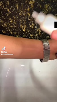 لا صق شعر طبي ضد الماء لايسيل ولايموع ولايلزك ولايدبك وينزال بسهولة ال...