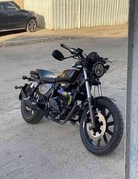 كي لايت 202 موديل 22 ماشيه 10 الاف  باسمي تحويل ثاني يوم  رقم انكليزي ...