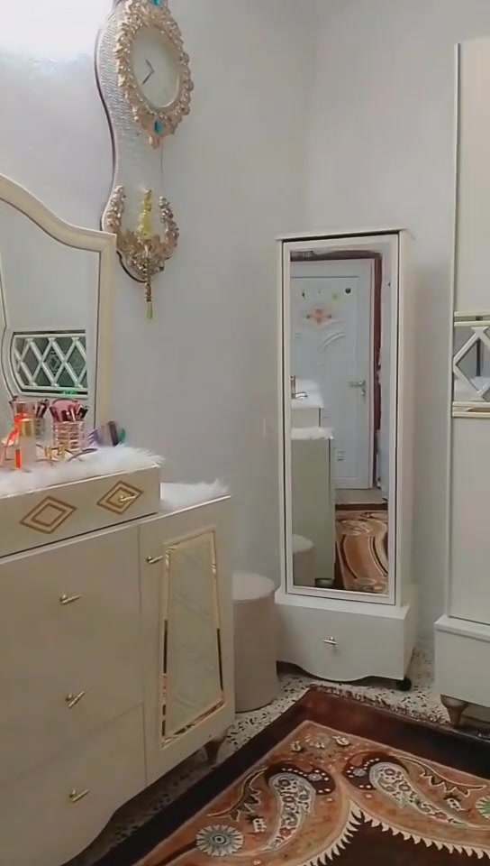 متاح سعر مليون و 200 وبيها مجال مكان موصل الايسر حي القاهره شرط نضافه وخشب اصلي كل عيب مابيها


**إذا كنت صاحب هذا الإعلان وتريد حذفه لأي سبب، رجاءا أرسل رسالة إلى الدعم الفني**