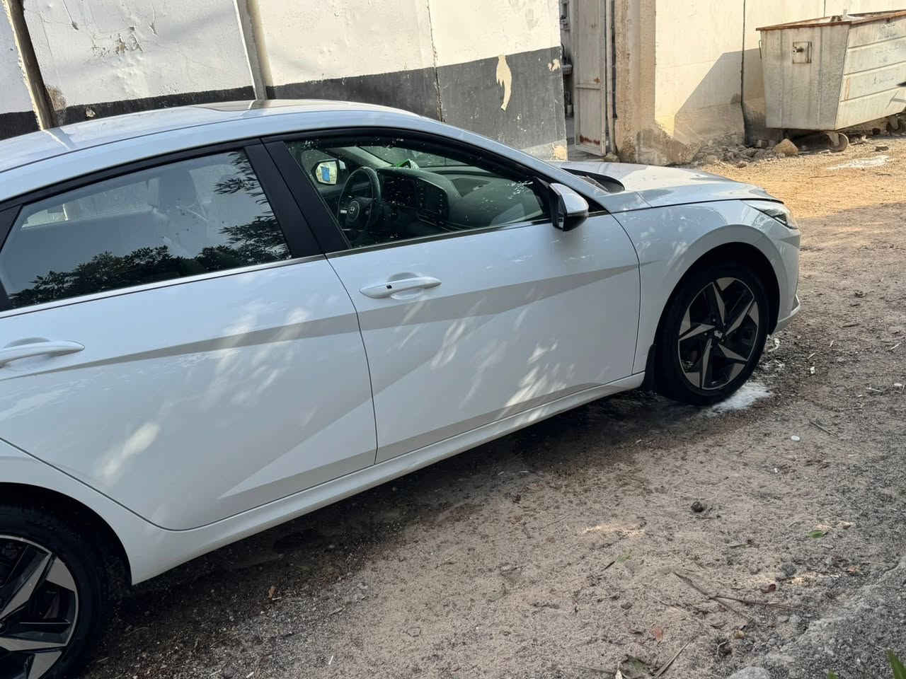 هونداي النترا خليجي موديل 2023 رقم بغداد اقصاد  مكانها بلبصره مكينه 1600سنويه باسم المقترض  كفاله عامه فول مواصفات 1/1 راعيهه مستعد للوكاله باي وقت للاستفسار الاتصال عله الرقم
***********
السعر 150
