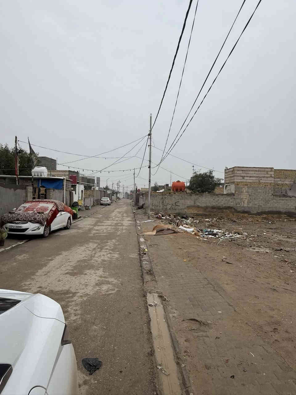 عرصه للبيع مساحه 500م مشموله بطابو عنوان حي الامين قريبه عل شارع رئيس ال استفسار تصال برقم *********** بيع مستعجل
