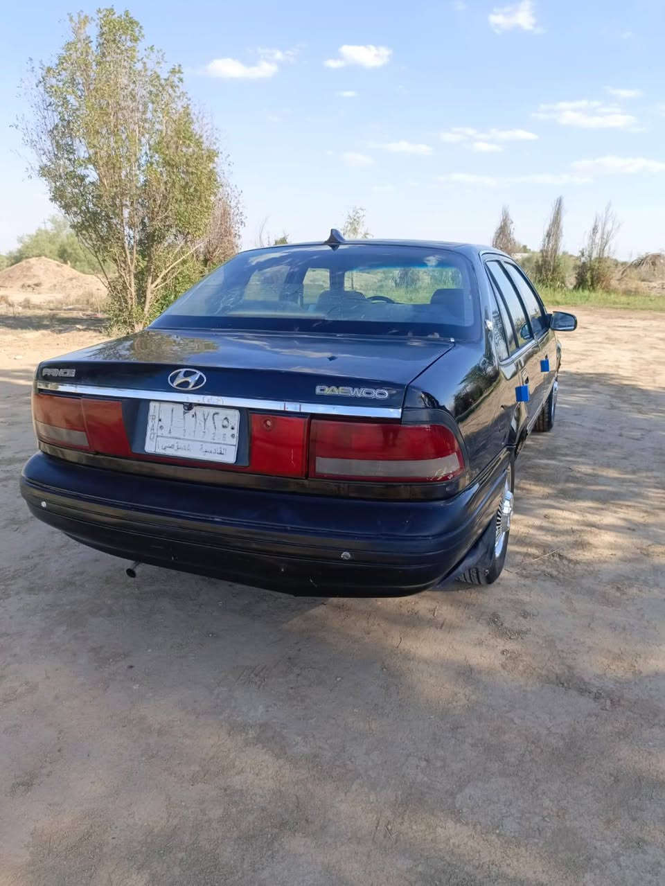 سلام عليكم 
دايو مديل 96
السياره كفاله من الضربه وتبديل والصبغ بيه رشات بصيطه بل  دوس خياس ما بيه شواصي ستوني مسويهن 
تبريد مكينه حداديه كفاله
كير اتو ما تيك 
رقم قادسبه السعر 33 وبيه مجال

للاتصال ***********
