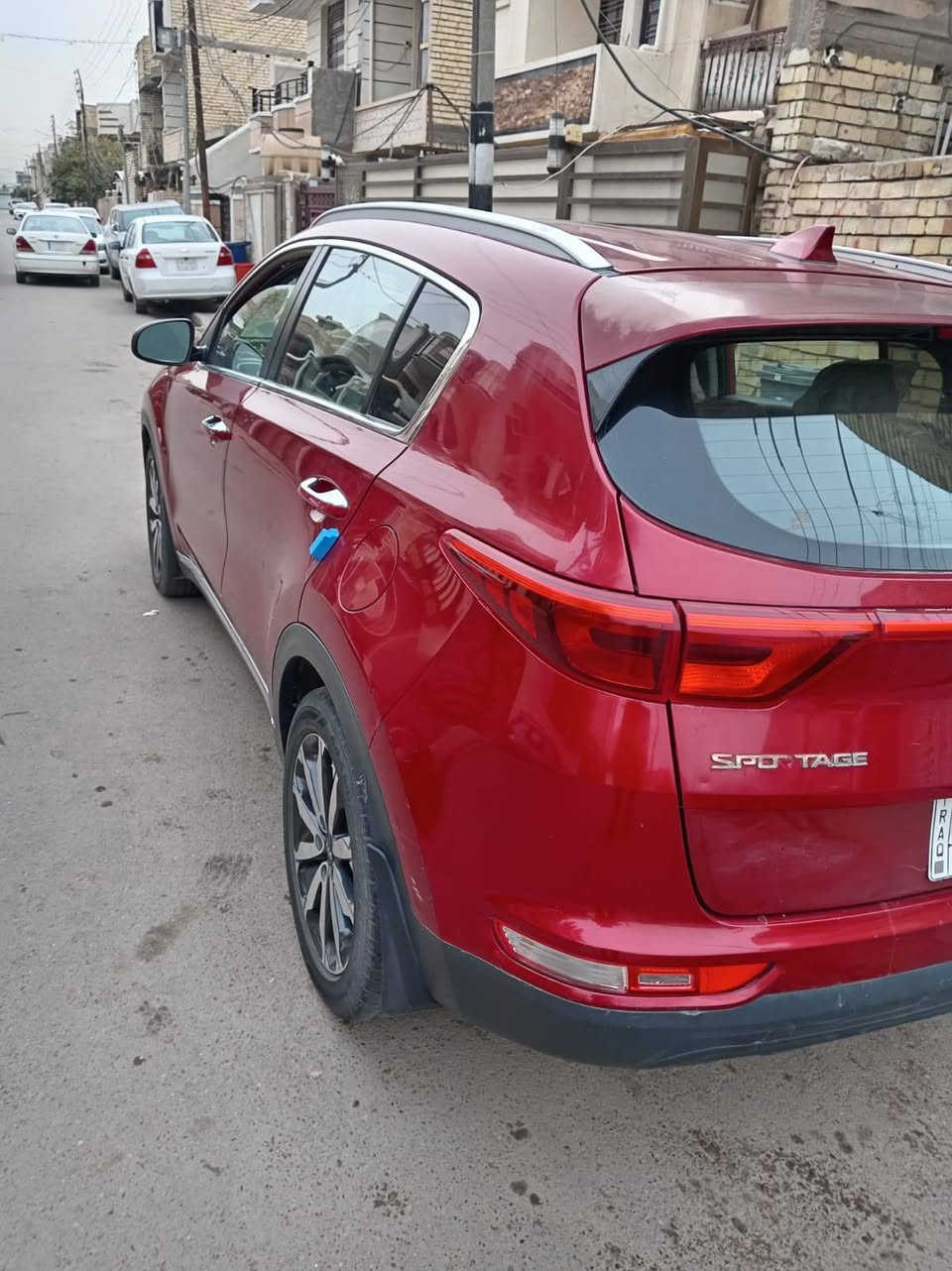 سلام عليكم 

سبورتج 2017فول مواصفات (ex) 

ممشاها 100 سياره نضيفه وحلوة ومناسبه وحتى سعرها مناسب 
تدفئه كشن وستيرن وضعيات قياده سبورت واقتصادي وعادي 
ضررها جاملغ وبنيد مبدل وكالة
سعرها 150$ورقه وبيها مجال 
للاستفسار اتصال ***********واتساب
