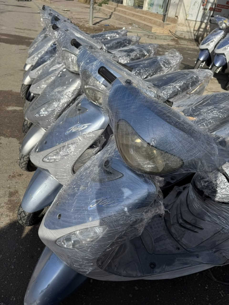 ماكس منغولي حاوية  ع 950,000 
بحري اسود رصاصي مع تبديل الدهن 
شرط المحرك كهربائيات كفر ختم واحد 
سماوة سايدين حي الحكم مجاور صيدلية العين 
(***********)
