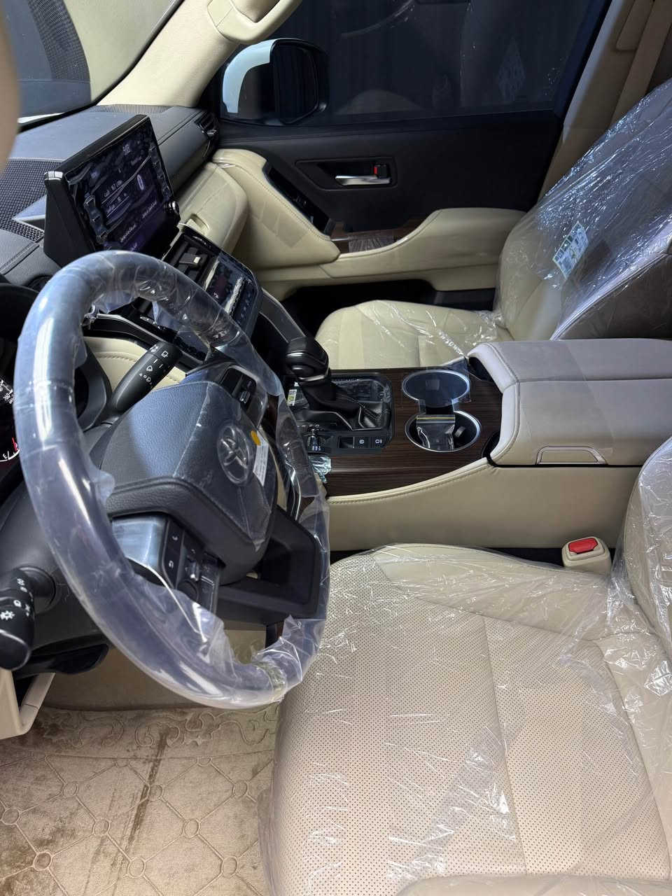 ‏LAND CRUISER_2022 _GXR
ساز باب اول

اللَّهُمَّ صَلِّ عَلَى مُحَمَّدٍ وَعَلَى آل مُحَمَّدٍ

🔷 ملاحظه سياره بدون مراوس
🔷تويتا لاندكروز موديل (٢٠٢٢)  
🔷سياره زيرو شريكه ساز باب اولا
🔷سياره مواصفات (GXR)
🔷سياره (٣) شاشات _ (٦) سلندر تنفص تبيعي _ 
🔷مكفول كفاله عامه دعاميه لي دعاميه مكفول بدون صبغ بدون بارد بدون شخط 
مكفوله كلشي شرت علي وزع شريكه 
سياره كامل مزلل دائيره مرور

🔷سياره گير محرك بشرت مامفتوح كل بشرت
🔷عرضيات مامفتوح + ٢ بصمه موجود
🔷4 اطارات و ويل جديد شريكه 
🔷سياره داخل بيجي كوشنات جلد
🔷كامل غراضات موجود (٢) بصمه موجود

🔷مواصفات سياره 
(كوشنات جلد _ شغال عن بعد
_ كاميرا _ كوشنات تدفيه _ 
٣ شاشات بيلادي _ وايرليس شحن _   نيظام eco _ سلايت _ النزلاق _ثلاجه _ زينون _ حساسيه الديك المؤخره مرايات _)

🔷سنويه هزه كل جديد مباشر حول

🔷• نظافه ١٠٠٪ كامل سيرڤس بدون نقص و

🔷مكان سليمانيه
🔷سعر (638$)
🔷رقم . *********** السليمانية, العراق
