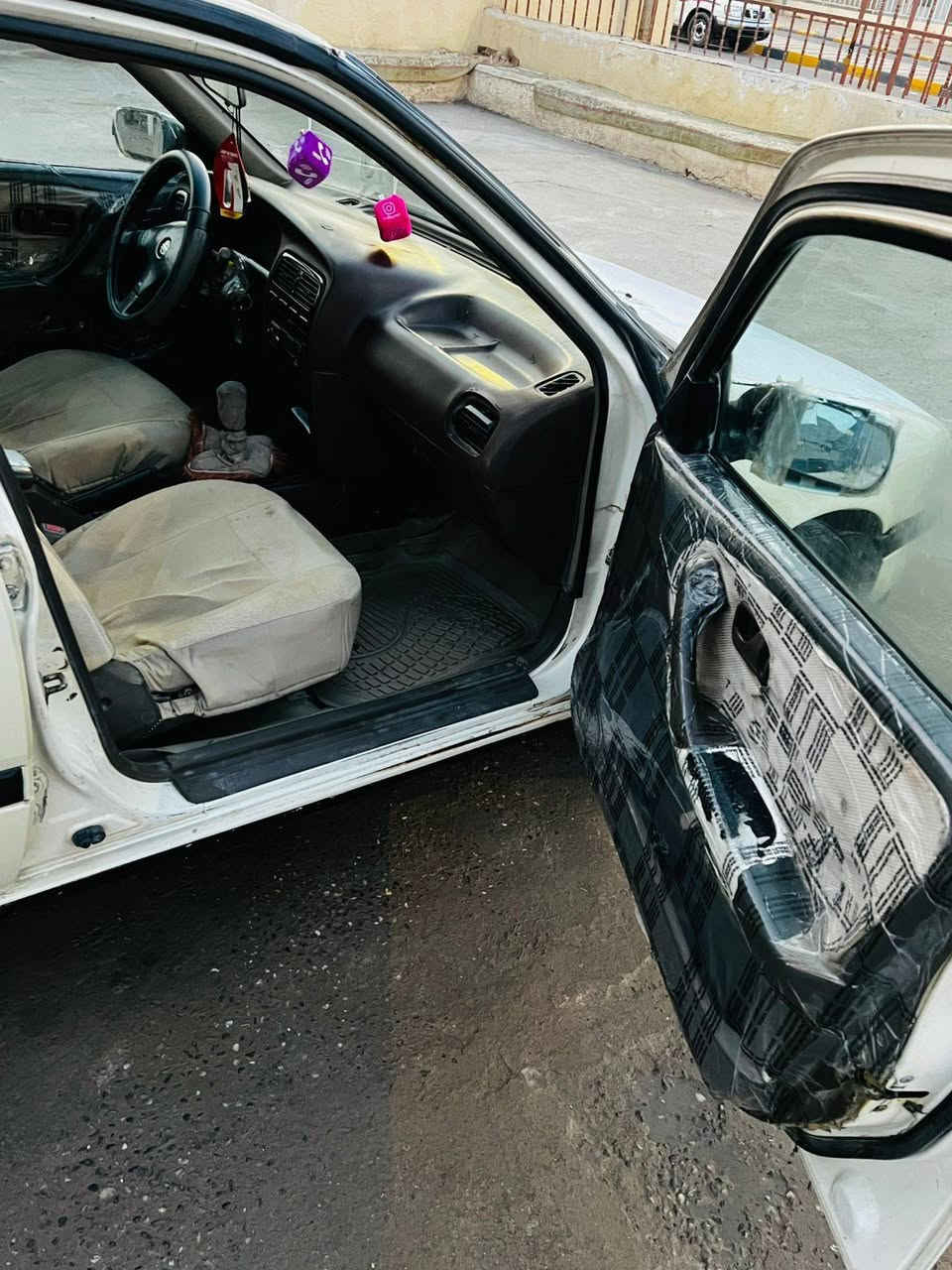 السلام عليكم ابراهيميرا للبيع الحجم 20 رقم كركوك الماني شرطه تحويل صدر جديد ترى جددس اربع سماعات مكان السياره بيجي معرض القيسي السعر 25 وبيها مجال شيء قليل ترهم مراوس حسب القناعه الاستفسار الرقم ***********
