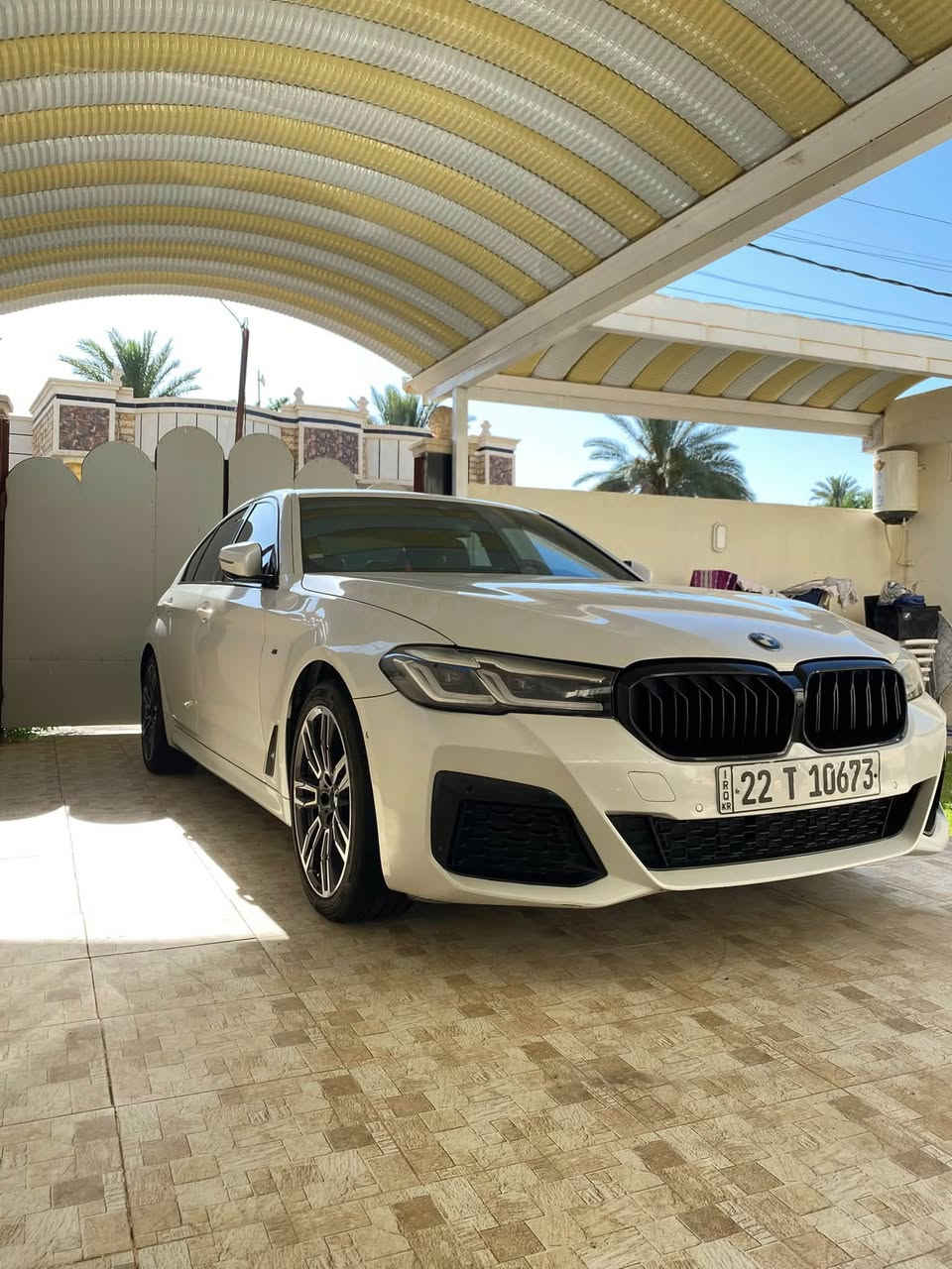 السلام عليكم ورحمة الله وبركاته
BMW luxury - xdrive  محدثة ام كت 
موديل 2023 
ماشية 28 m قابل للزيادة 
مواصفات السيارة 
حساسات 360 درجة 
داتا شو 
اشاير ترحيب بالابواب + فتح وقفل الابواب عند الاقتراب 
كشن 700 تدفئة امامي وخلفي 
ستيرن كهرباء + هيتر 
خزن ميموري
المحافظه على المسار 
تحذير الاصطدام 
وقوف ذاتي 
تشغيل عن بعد 
مري شفط 
صندوق كهرباء + شفط + بالقدم + عن طريق البصمه 
بصمة عدد 2 + كارت 
الداخل الوان متغيرة 12 لون 
وبقية المواصفات المعروفه 
ويل تخم جديد شادة وكالة وتخم تاير حجم 19 
السيارة نقص برغي مابيها وكامل السيرفس مالها من دهن وفلاتر ودسكات وحساسات دسكات  
اي عطل وخلل مابيها صفر مسج 
السيارة بيها كتاب تظليل من المرور شهر ال 3 جددته والسيارة باسمي سنوية وهزة كلشي جاهز ،، تحويل مباشر 
ضرر السيارة : حافة البنيد قدر شبر او اكثر جهة السكن مع بداية الجامرلغ من نفس الجهة بدون دواخل بدون ايرباك وصور الحادث موجوده مع الصور وسنوار هم موجود وين ما يعجبك جيك

سعر السيارة : 348 وبيها مجال شي قليل 
عنوان السيارة : الانبار الرمادي 
***********
